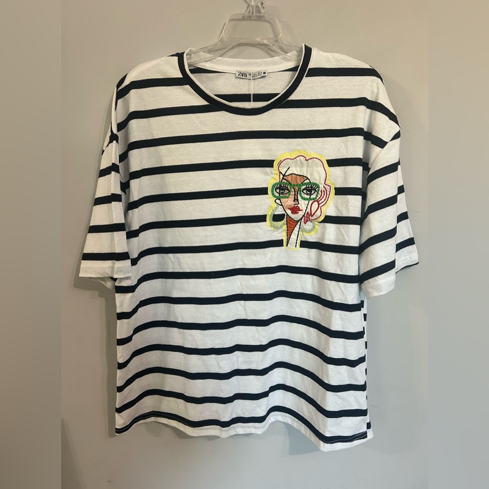Zara graphic tee size medium NWT